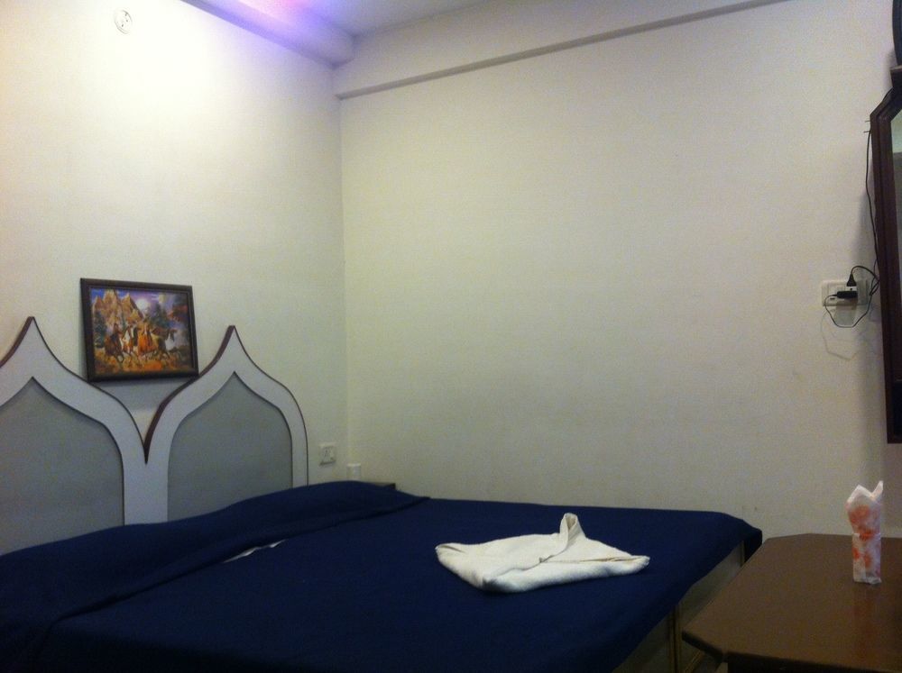 Hotel Safari Agra  Eksteriør billede