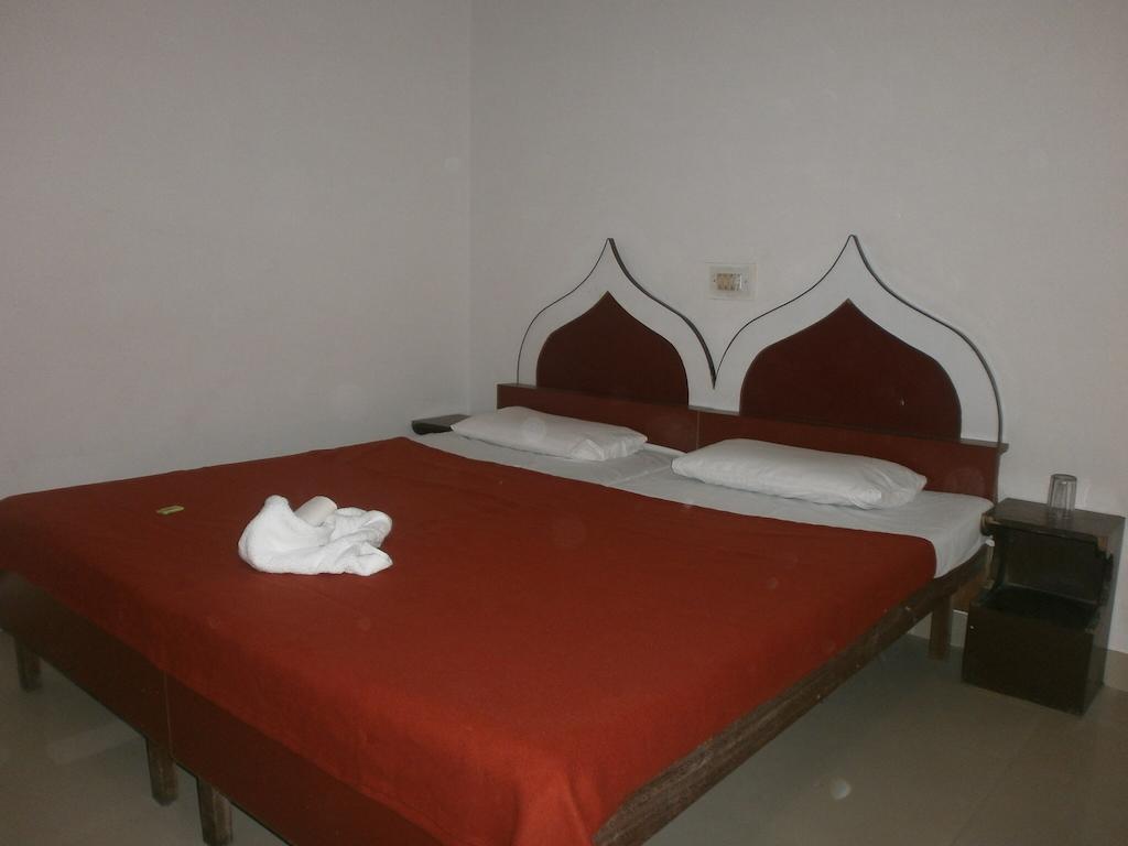Hotel Safari Agra  Værelse billede